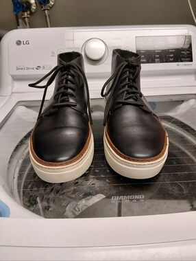 COS  Black Leather Lace-Up Chukka Boots with White Sole